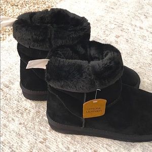 NEW!!! Black Snow Boots 🖤